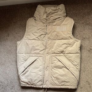 Marc Jacobs Women's Beige Puffer Vest